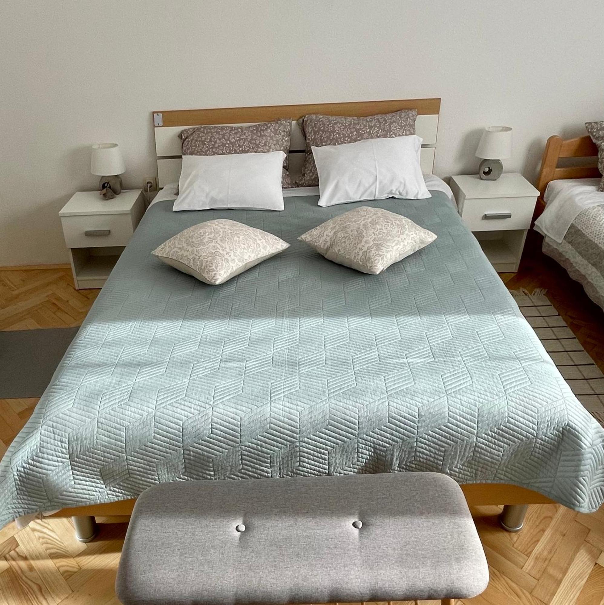 Apartman Noel Knin Exterior photo