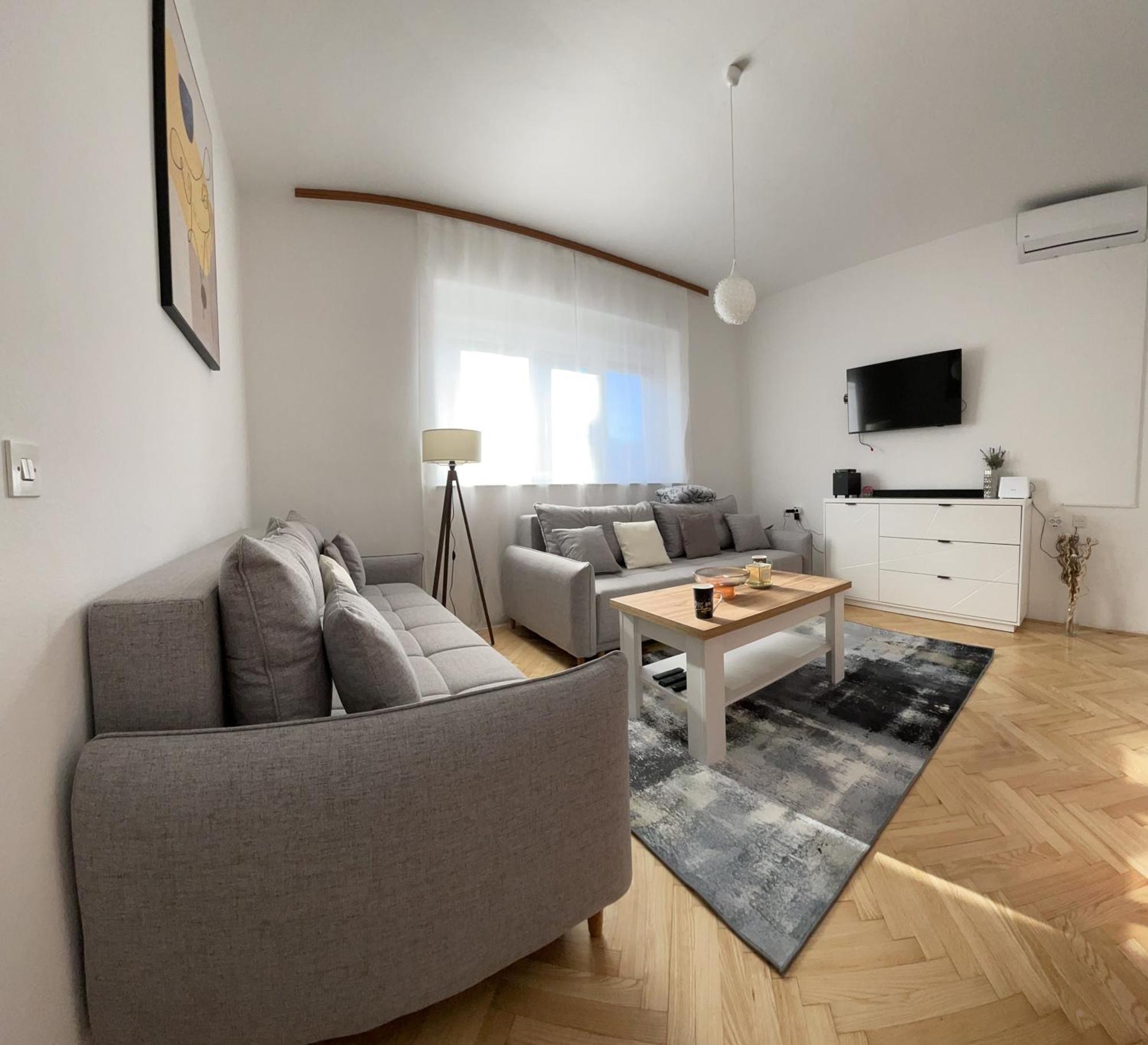 Apartman Noel Knin Exterior photo