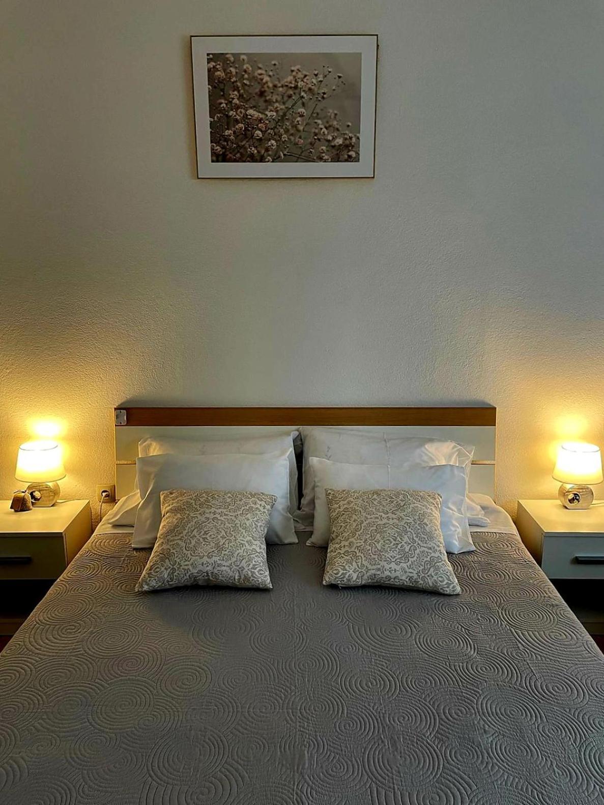 Apartman Noel Knin Exterior photo